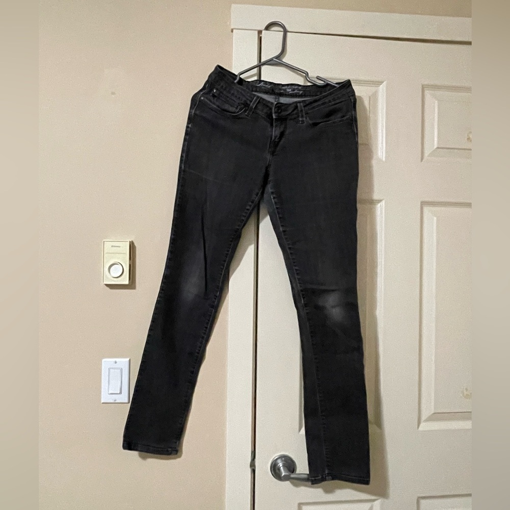Levi’s | Black Skinny Jeans
